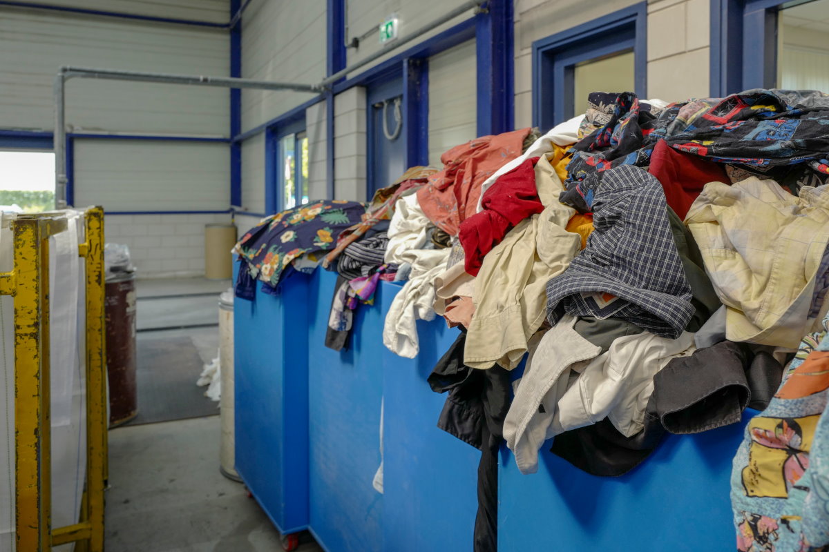 Partij tweedehands kleding per kilo sale